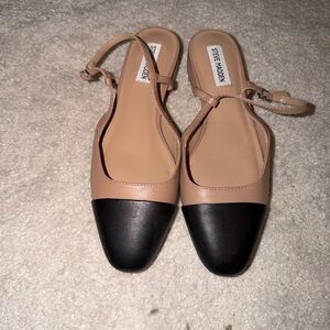 Steve Madden Women's Black and Beige Flats